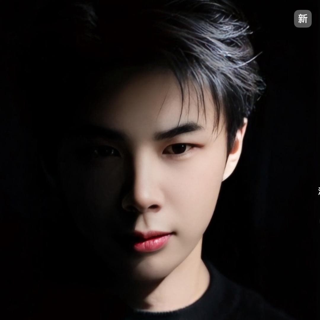 @ღ〝何时何地ᝰ: 🍷ഒᩚ