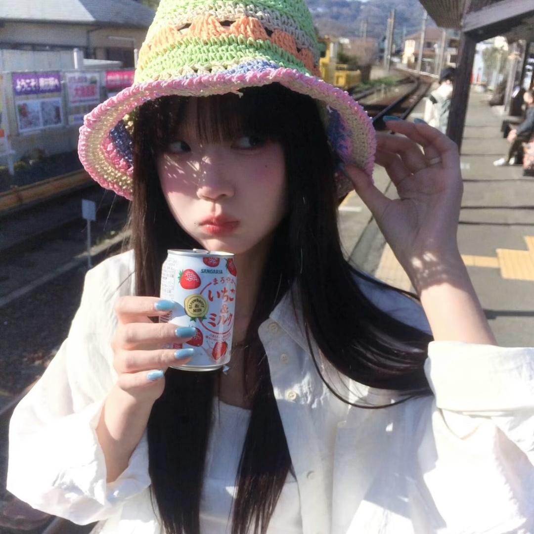 汤媛.