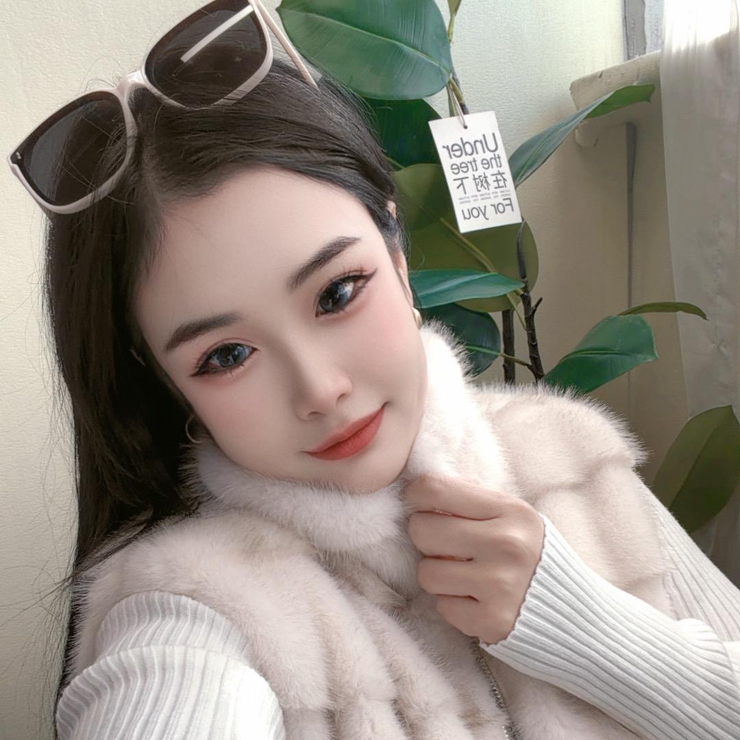 明天见女装花艺