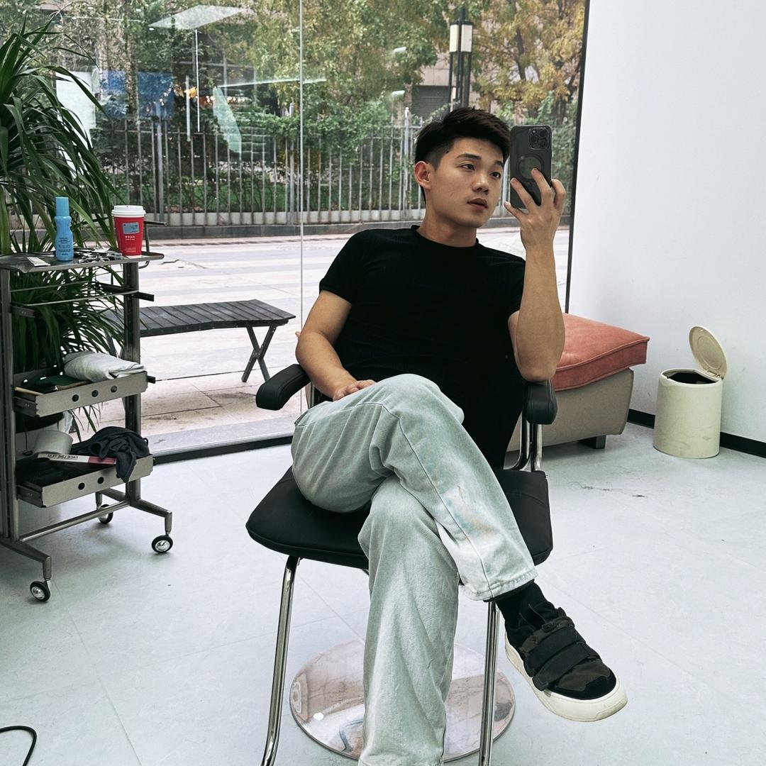 家辉只做漂亮发型