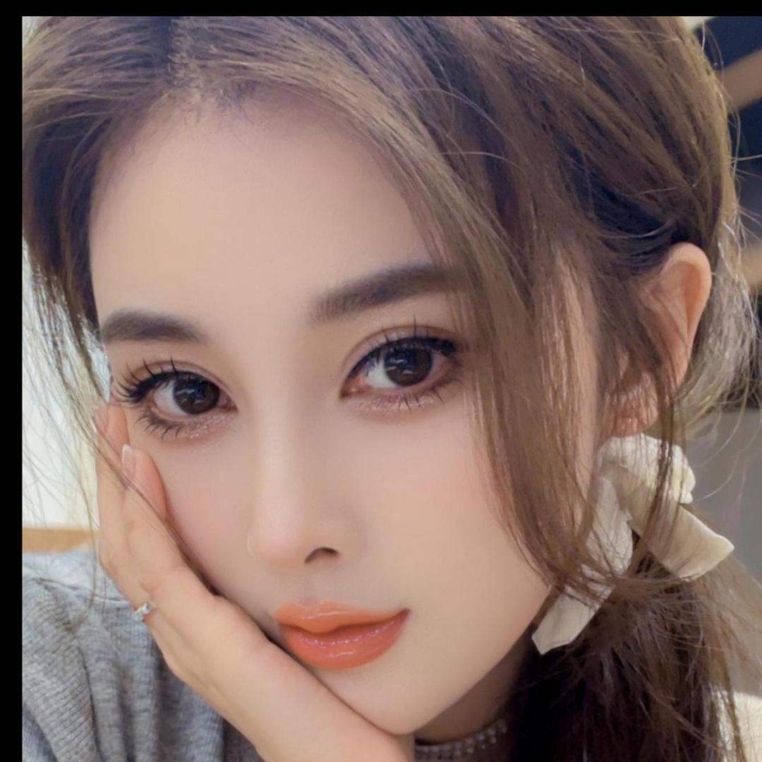 花蝴蝶🦋.         橱窗