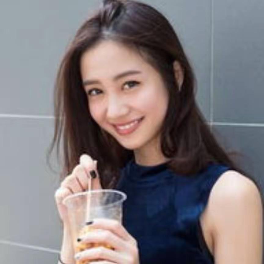 外国女孩👧小蕊