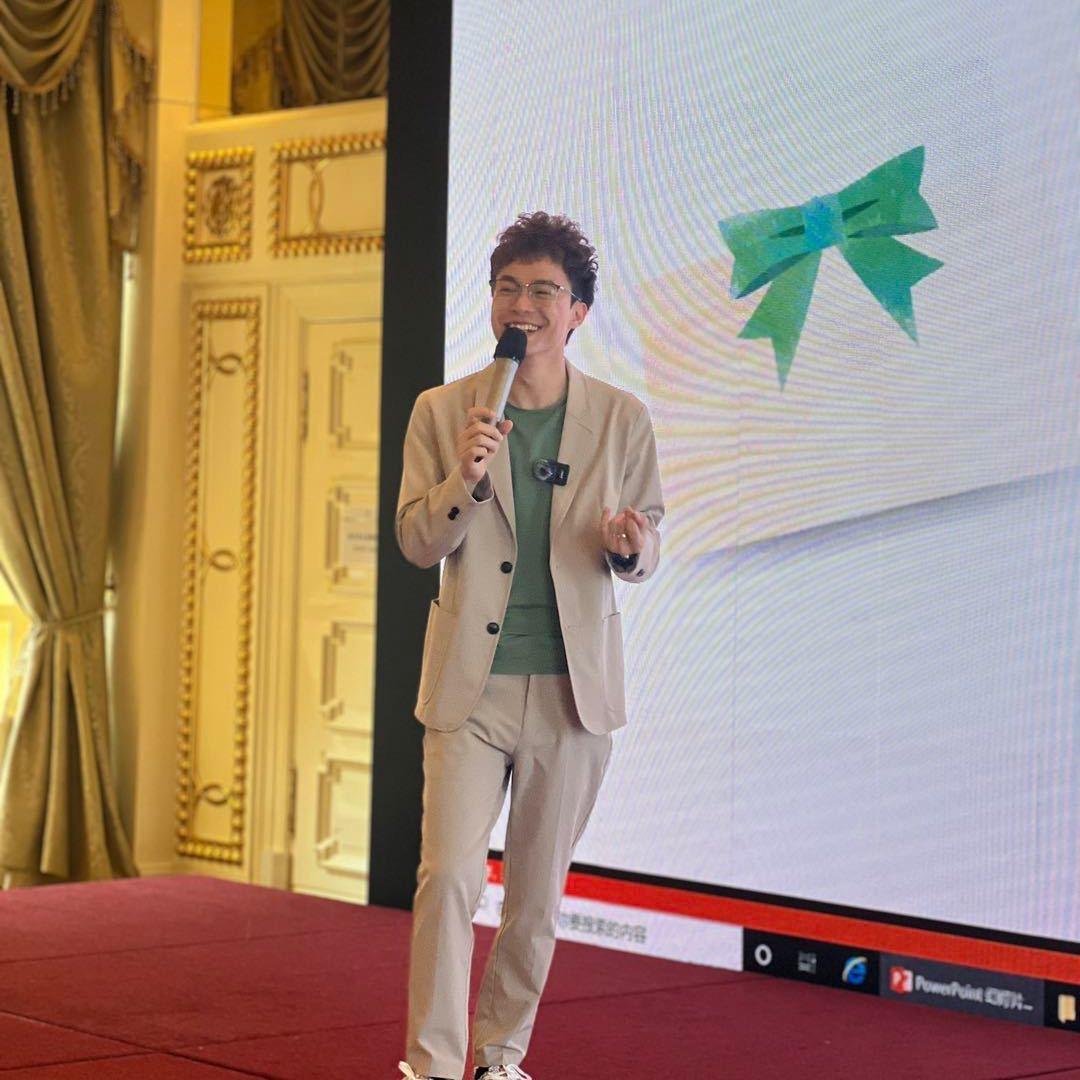 张刘彦明_邱