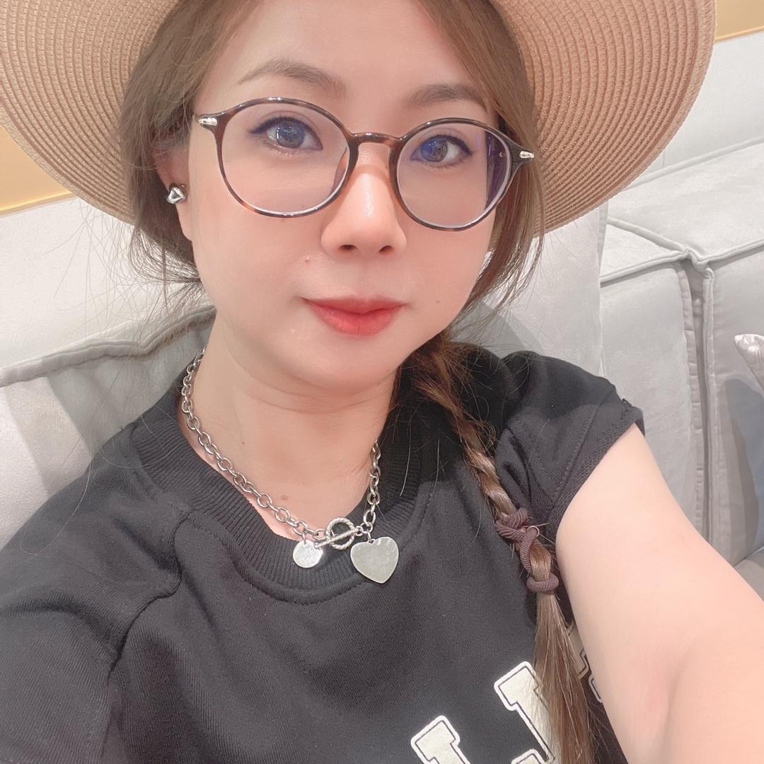 纤纤姐（讲情感故事）