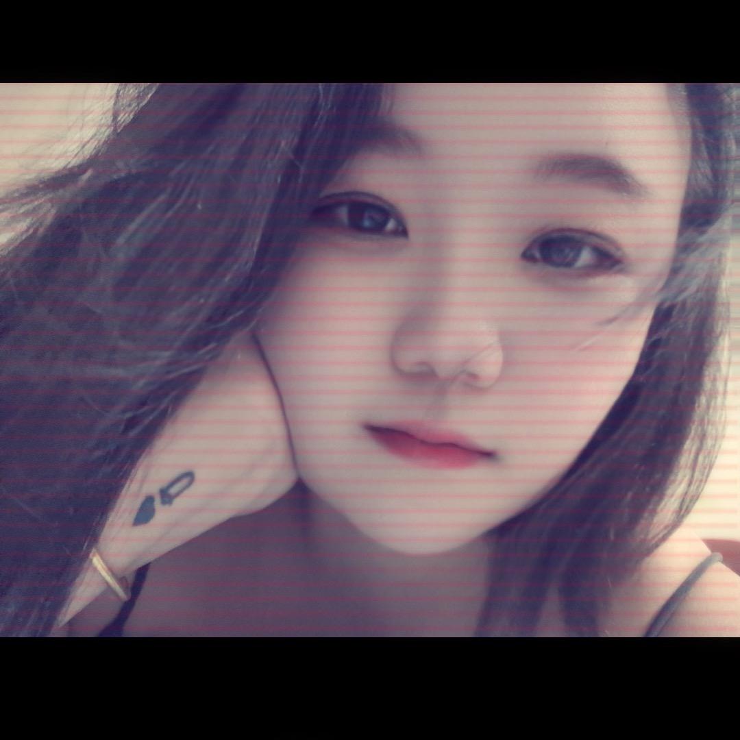 Mrs .  沈❛‿˂̵✧