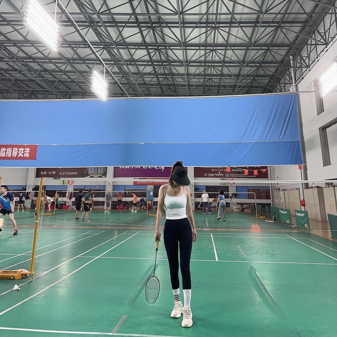 女先生。