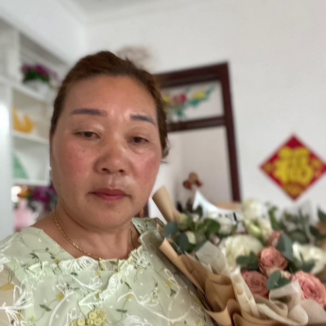 幸福一家人 一双儿女的妈妈 邵