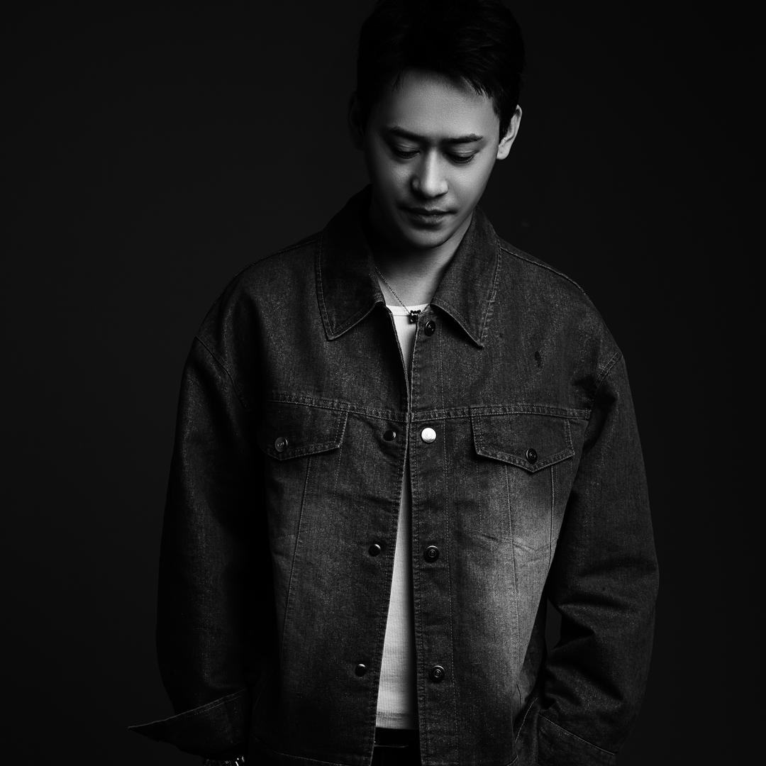 坤UNLQUEBEAUTY