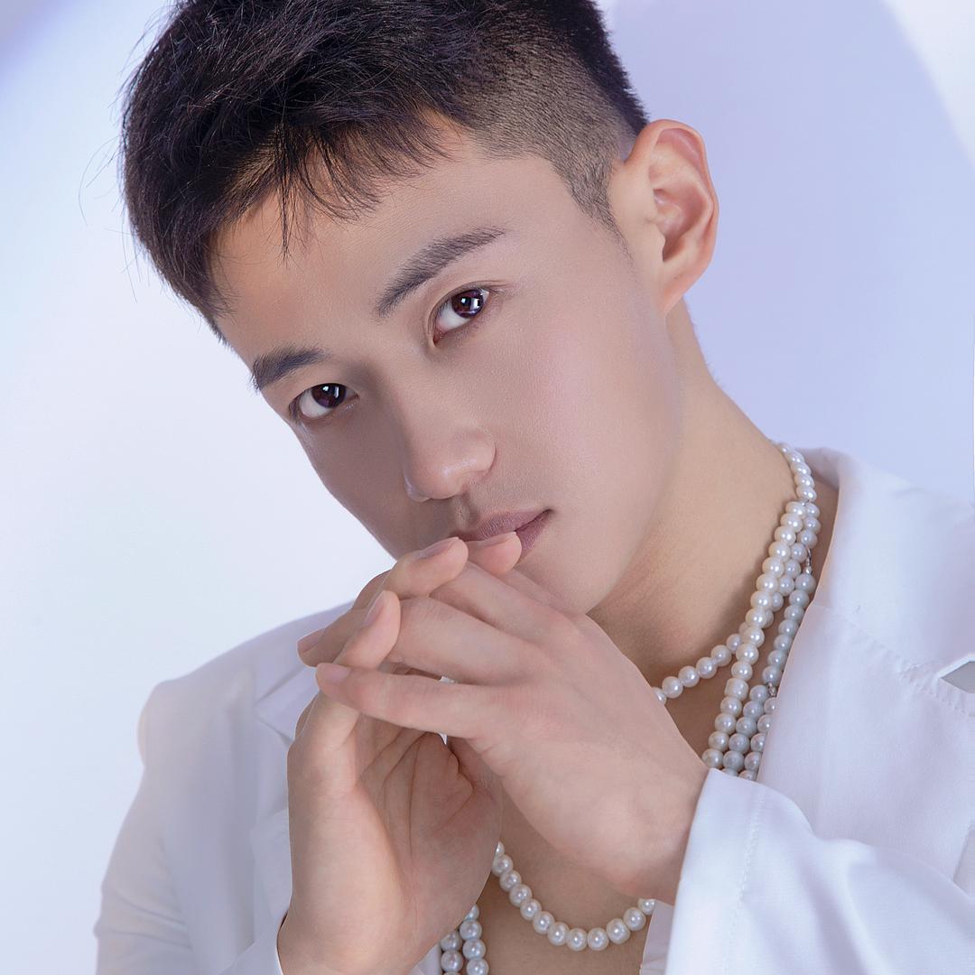 爱吃包子的包子