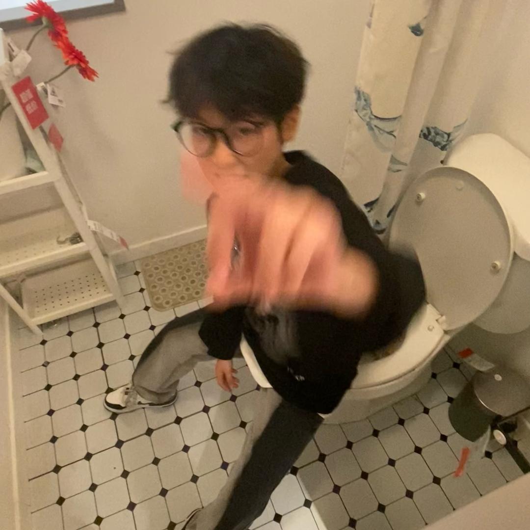 ᅠᅠᅠ