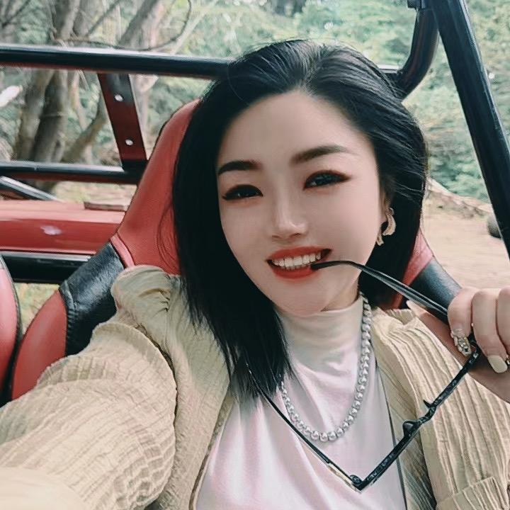 @晶晶吖🍓