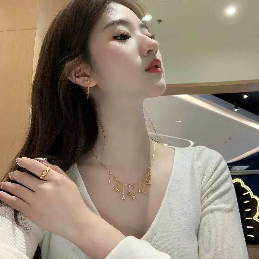旭春服饰