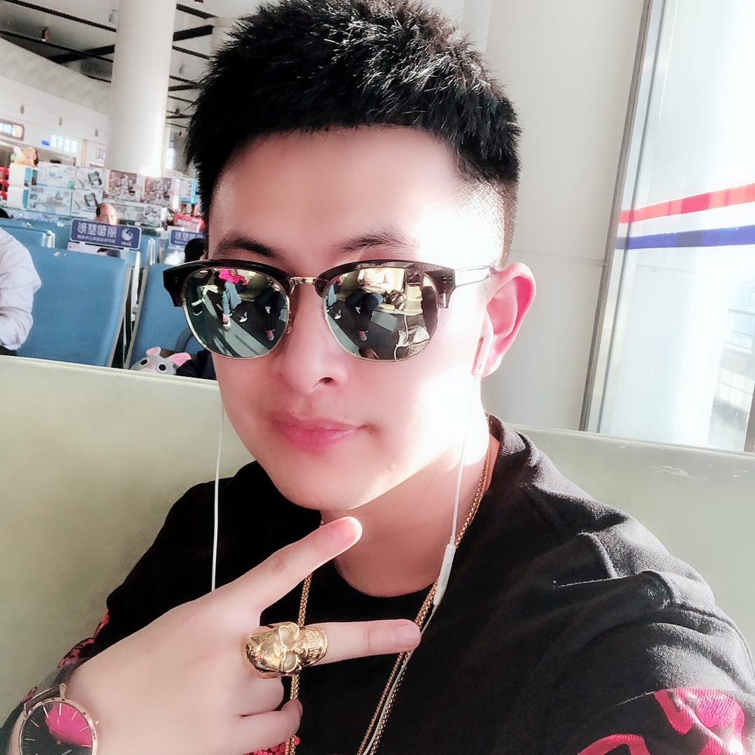 এ᭄ꦿ꯭王ꫛ先生꧔ꦿএ᭄