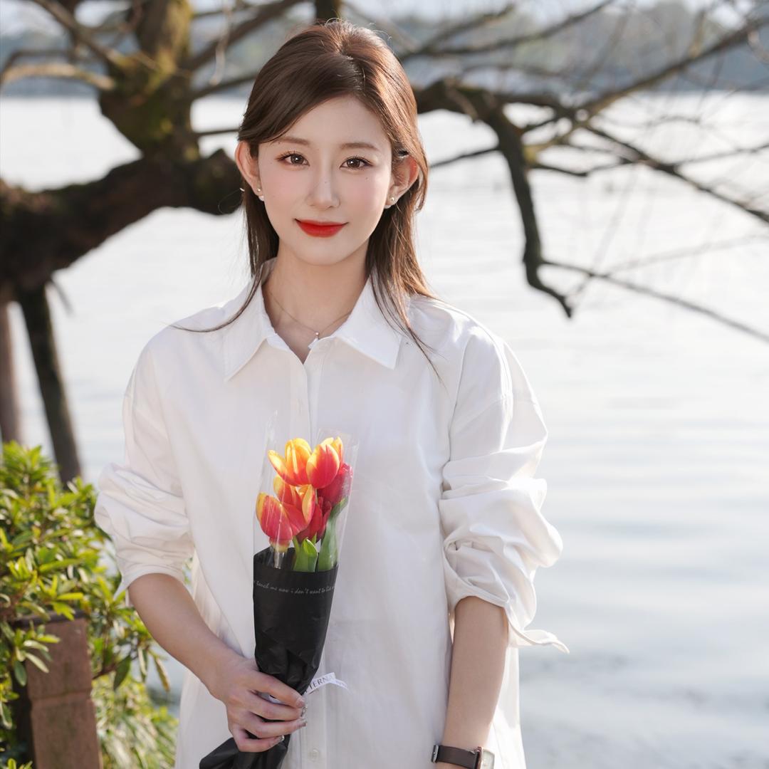 多娜高级感穿搭