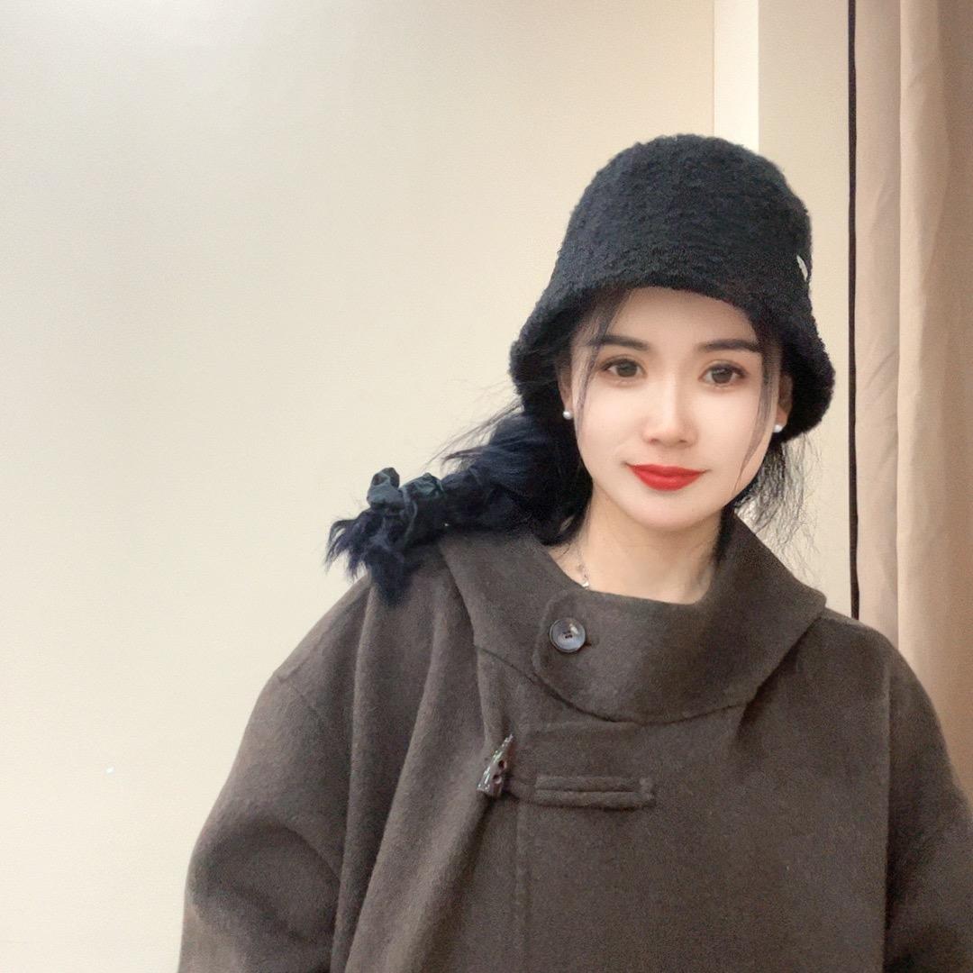 水魅儿精品女装店