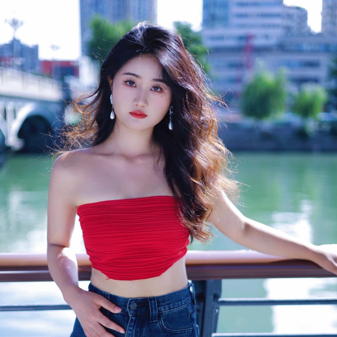 看破红陈女士