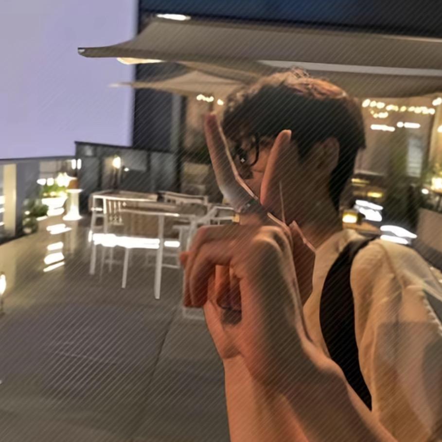 小乖睡觉叭꧞  •͈ ₃ •͈꧞⑉