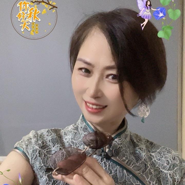 :莉莉