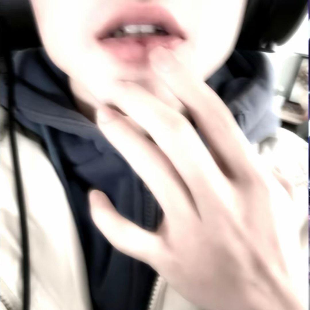 凌晨四点🍂 ᶻᶞˢ