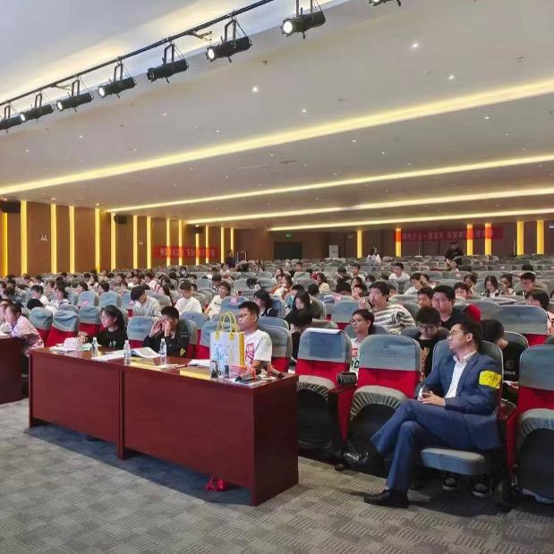 旭达升学陈老师