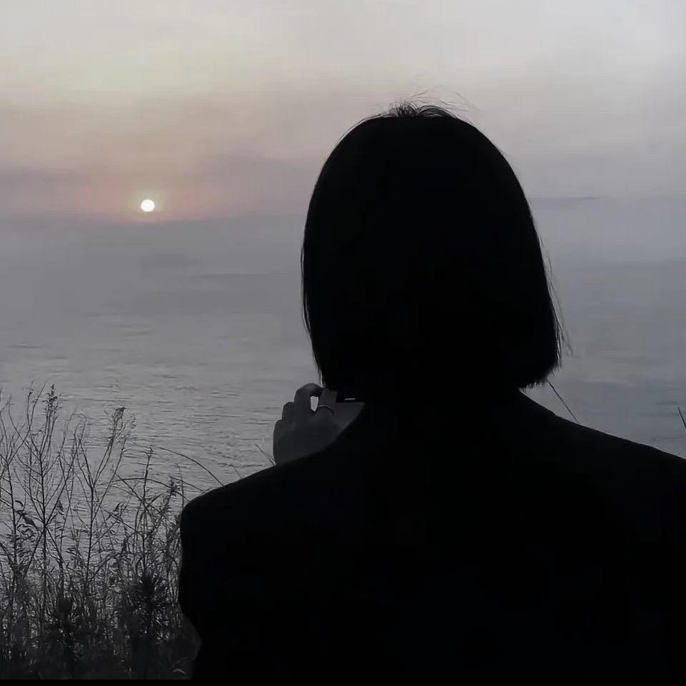 韦小倩