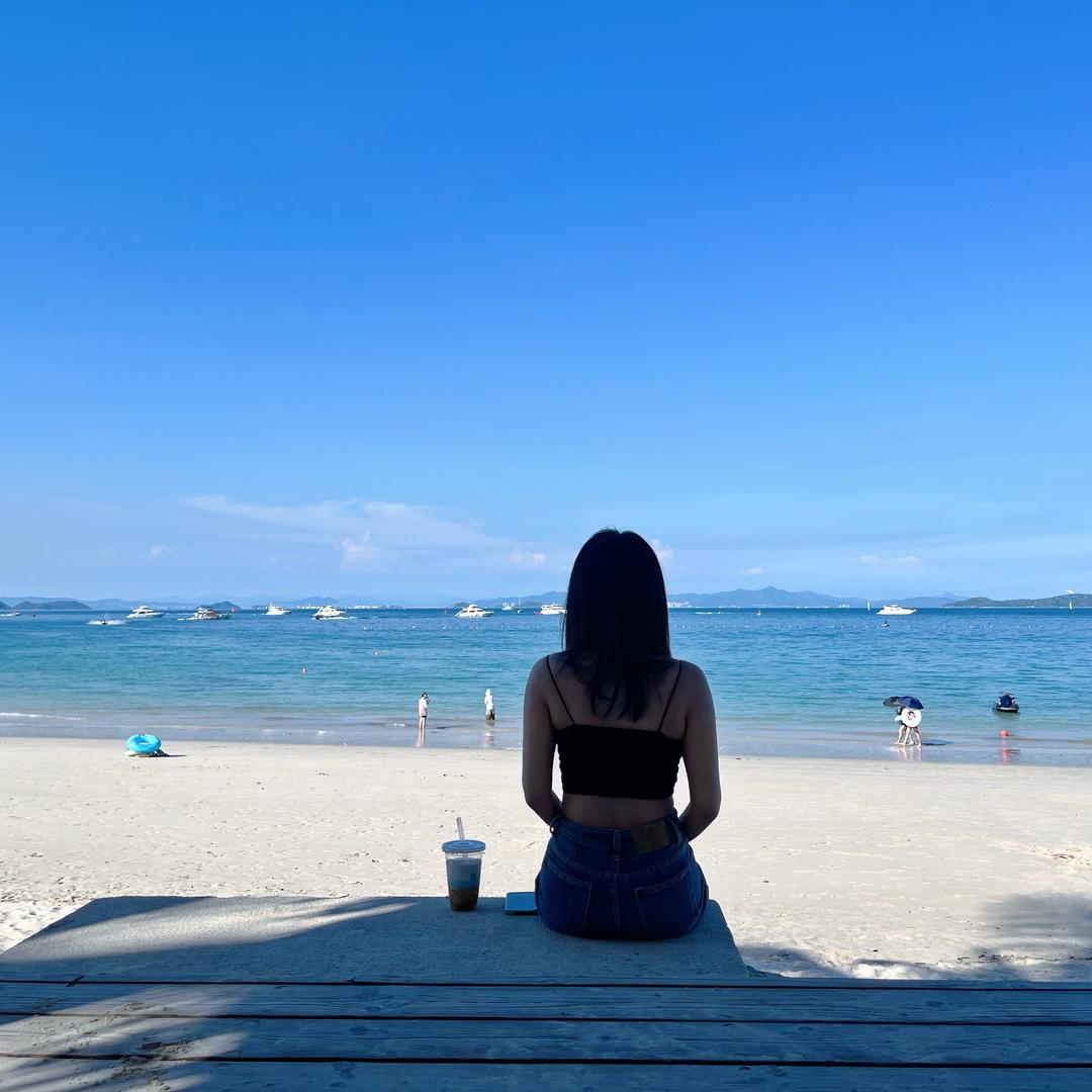 广州小花菜服饰