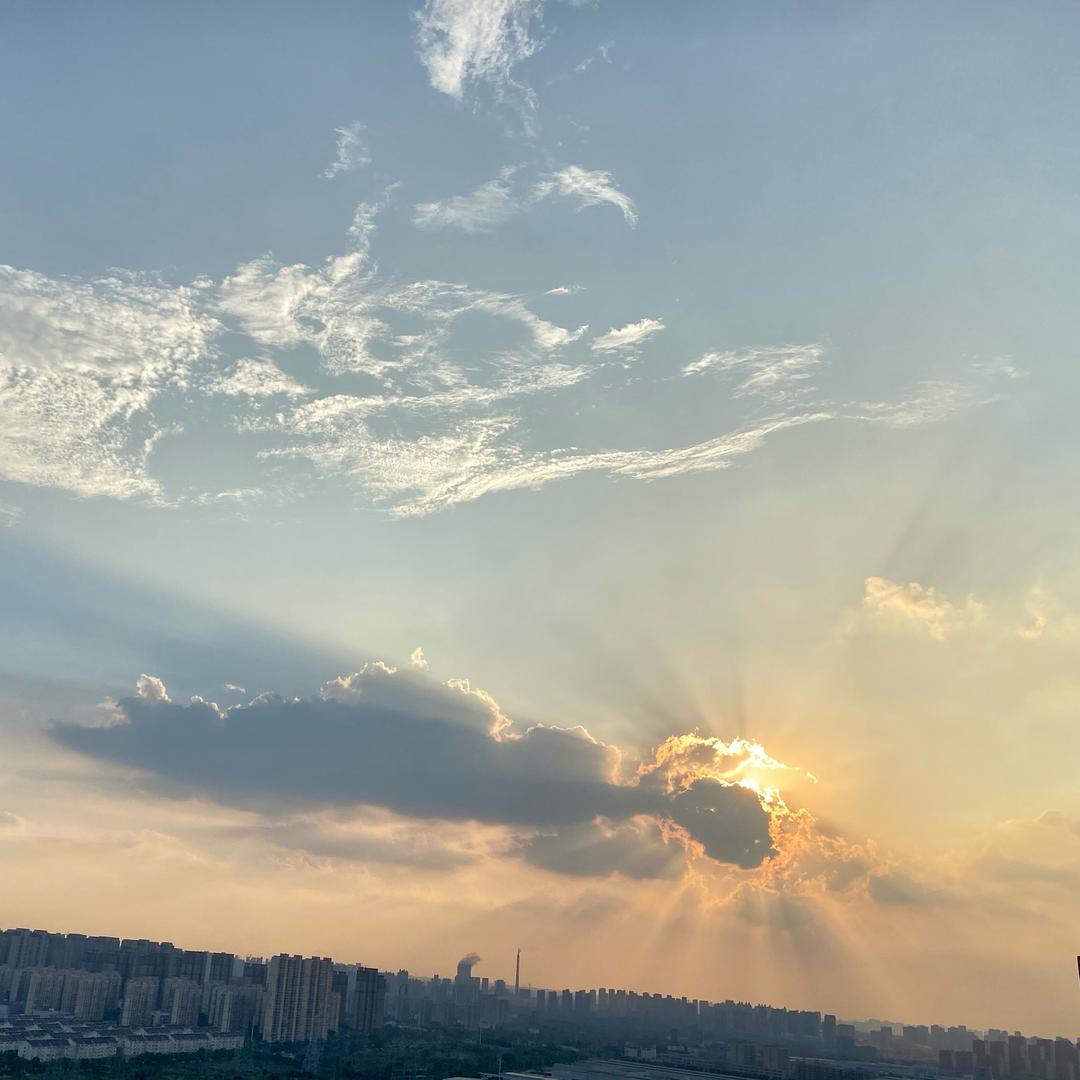 穿着拕鞵闖江湖🍂