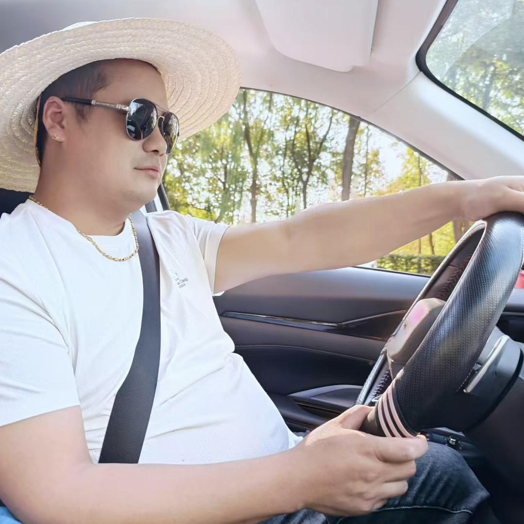 请叫我小刚哥🫰