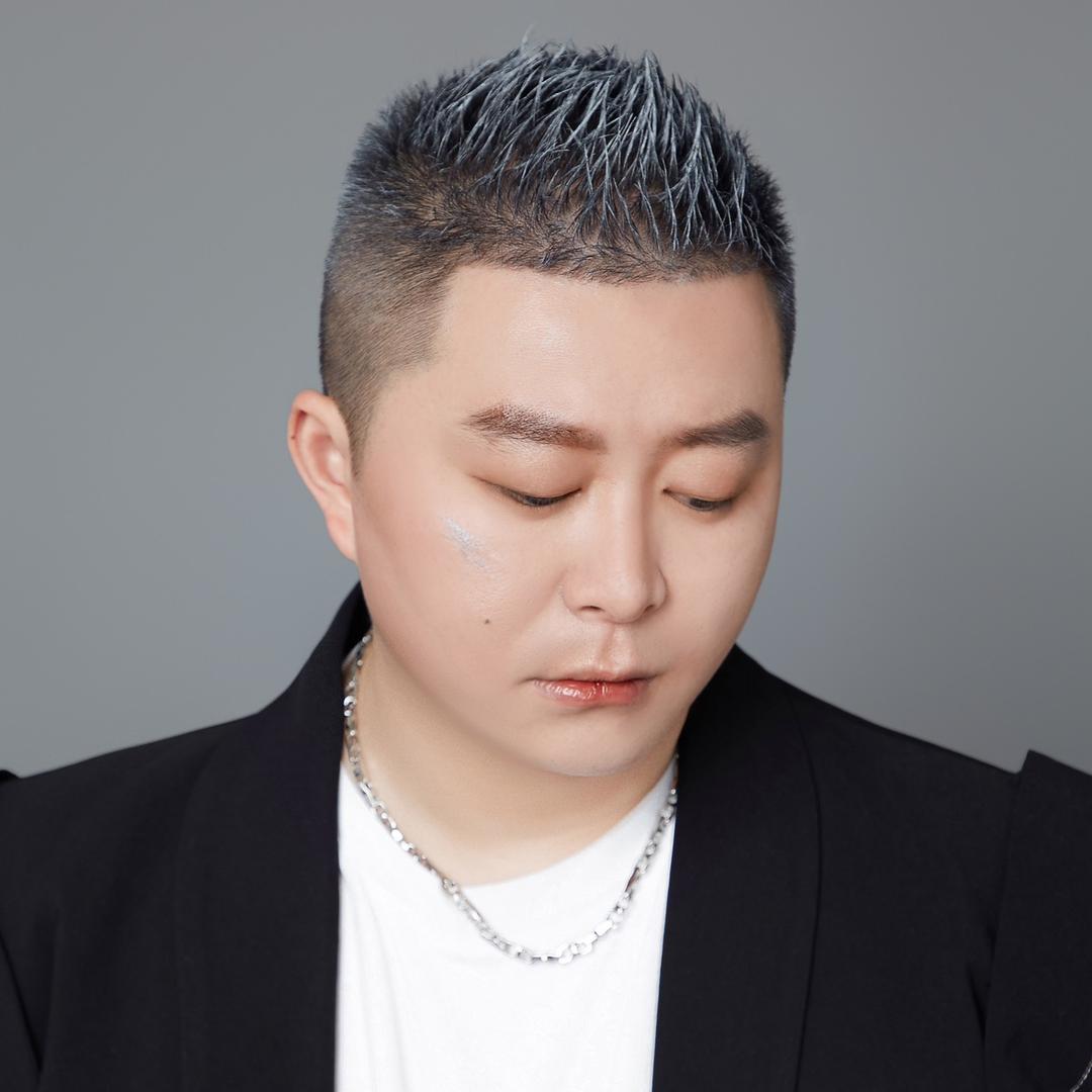 孙晟洁