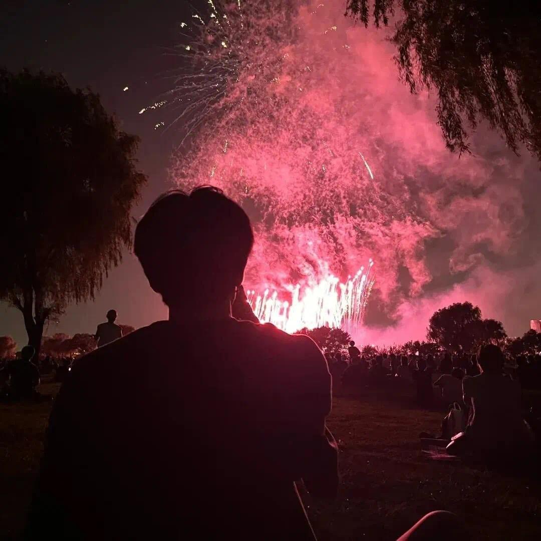 她说喜欢是装的