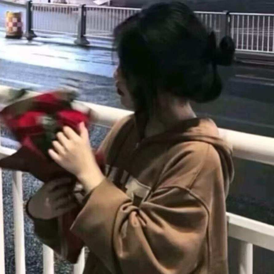 用户名32422940头像