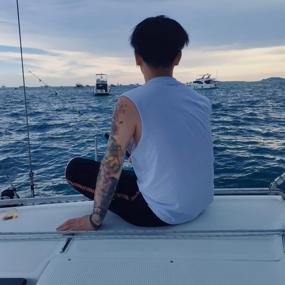 爱搞头发的小阳