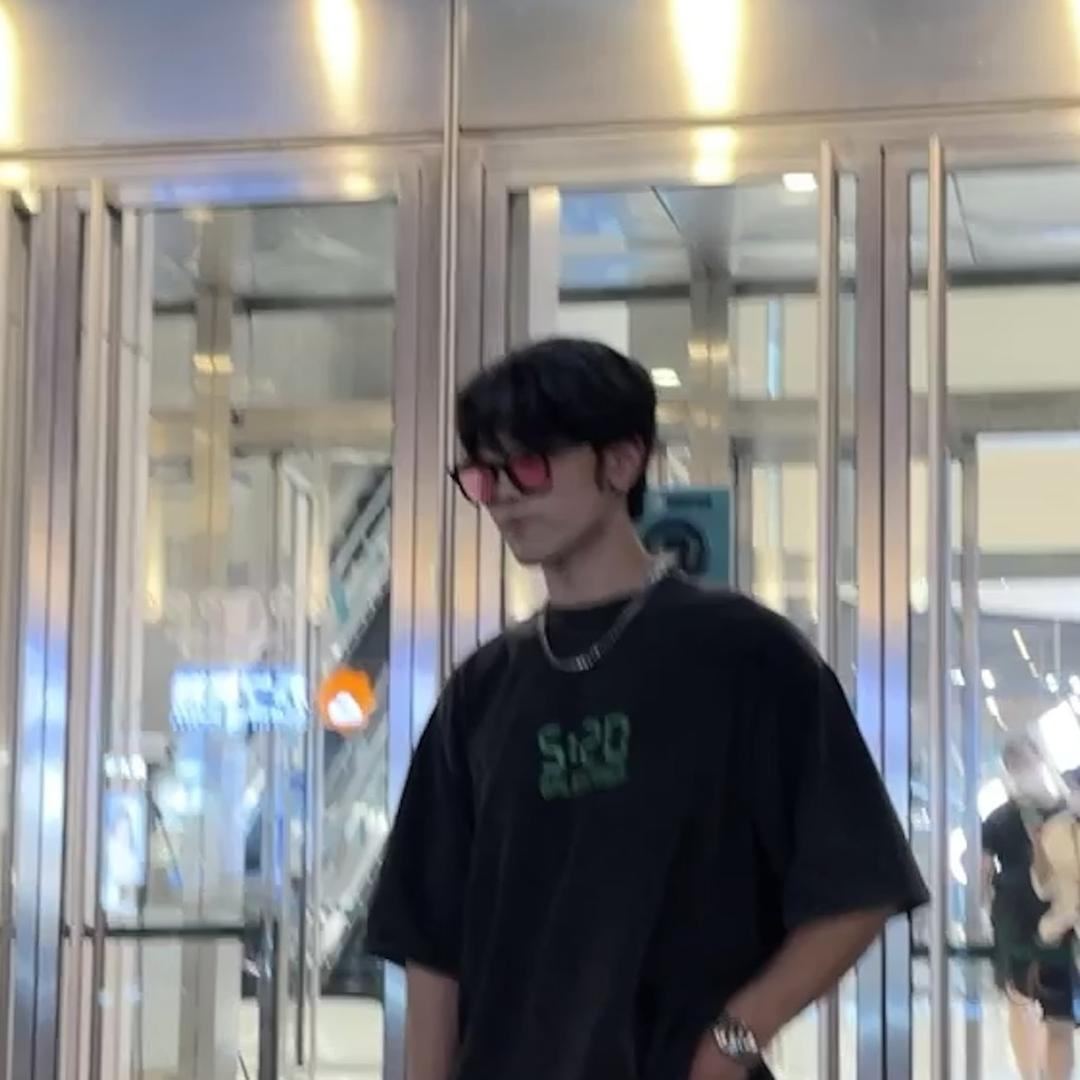 刘点东奇😎