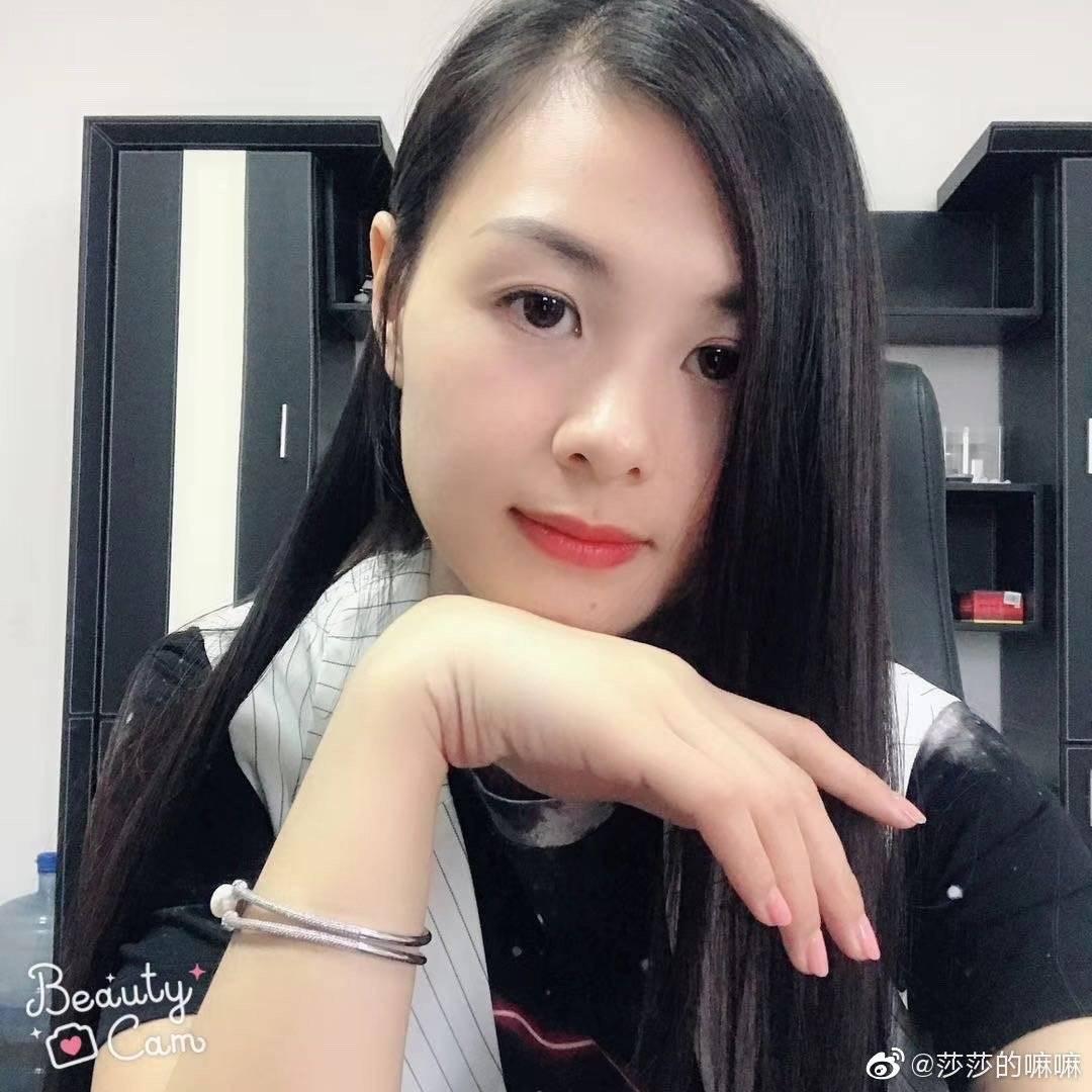 阿抖
