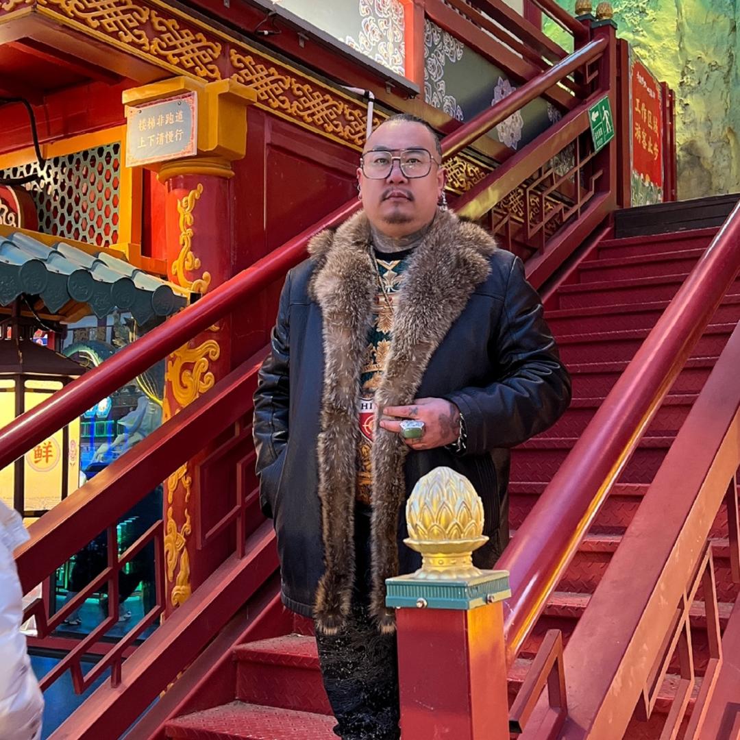 文  身  匠  牛  哥