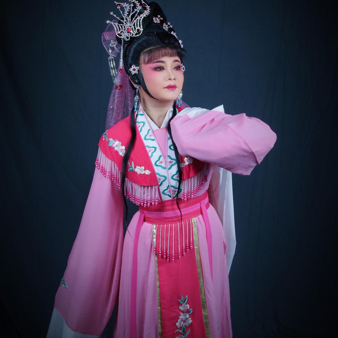 琼剧演员（麦宁）