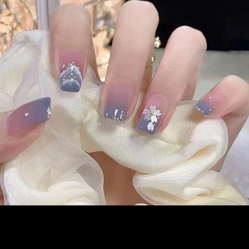 ঞ໊𝑭𝒊𝒏𝒐𝒔𝒉