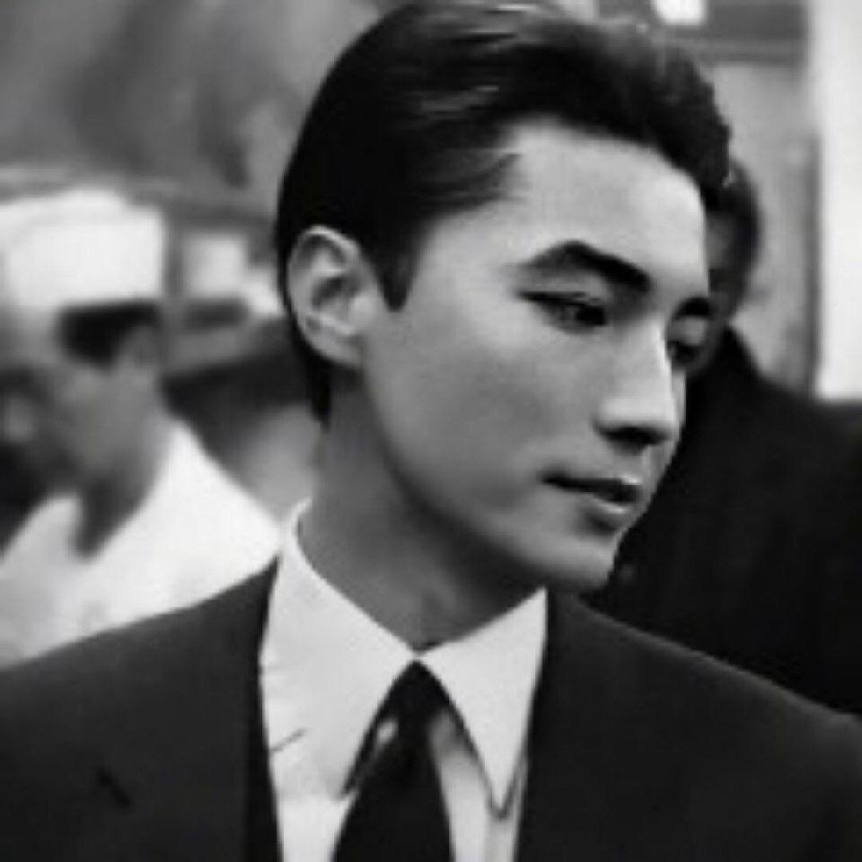 男二.