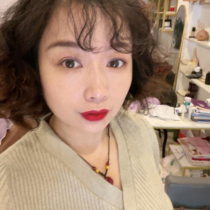 不完美.女士