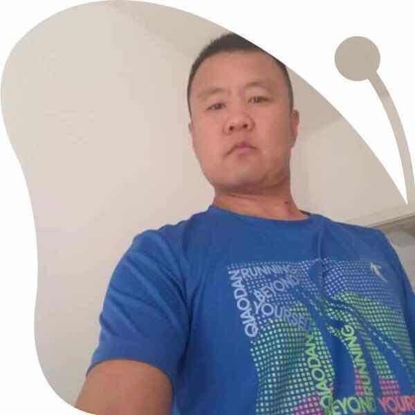 哲越
