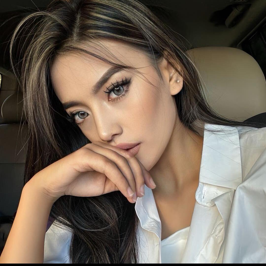 𝐑𝐚𝐲𝐇𝐧-
