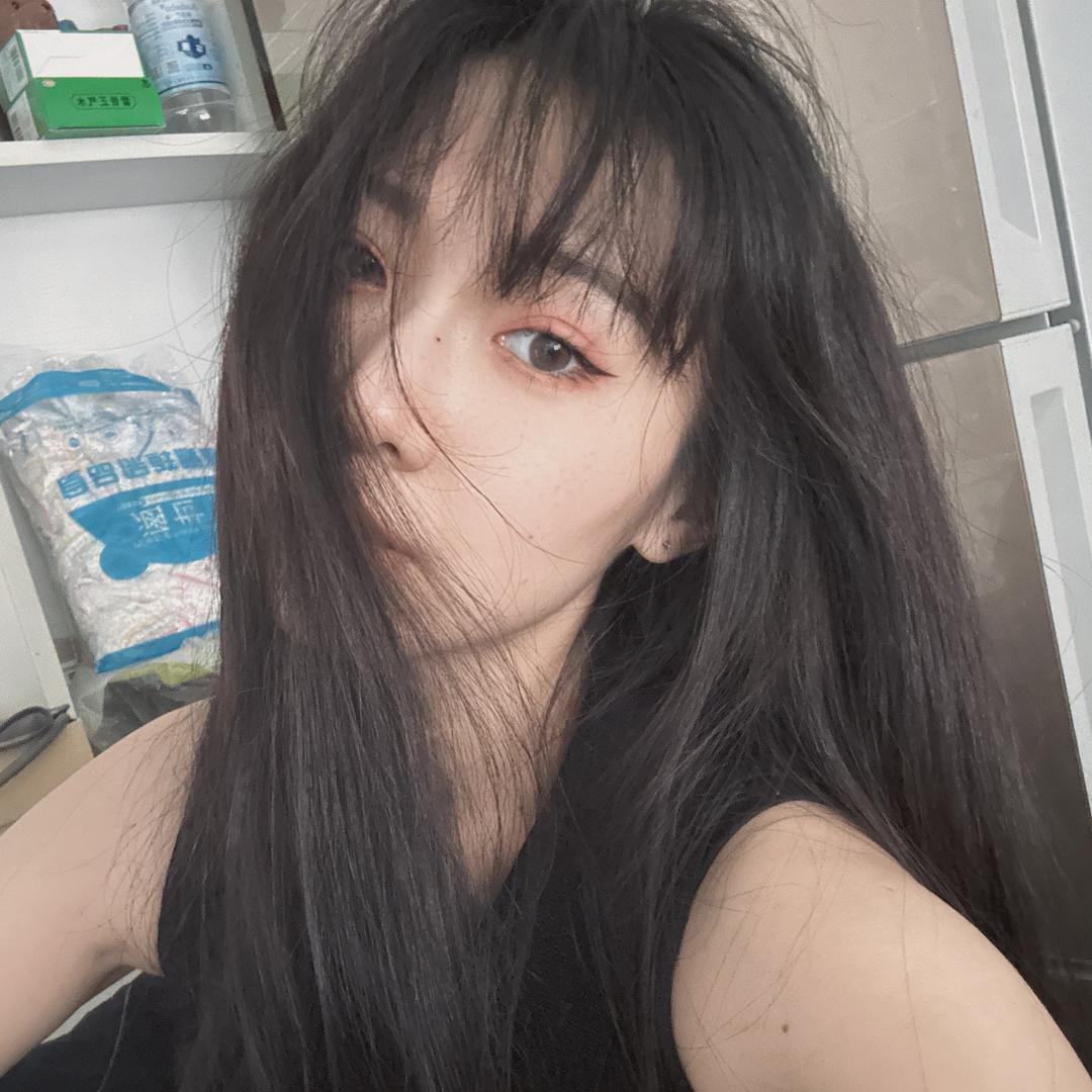 R.💜