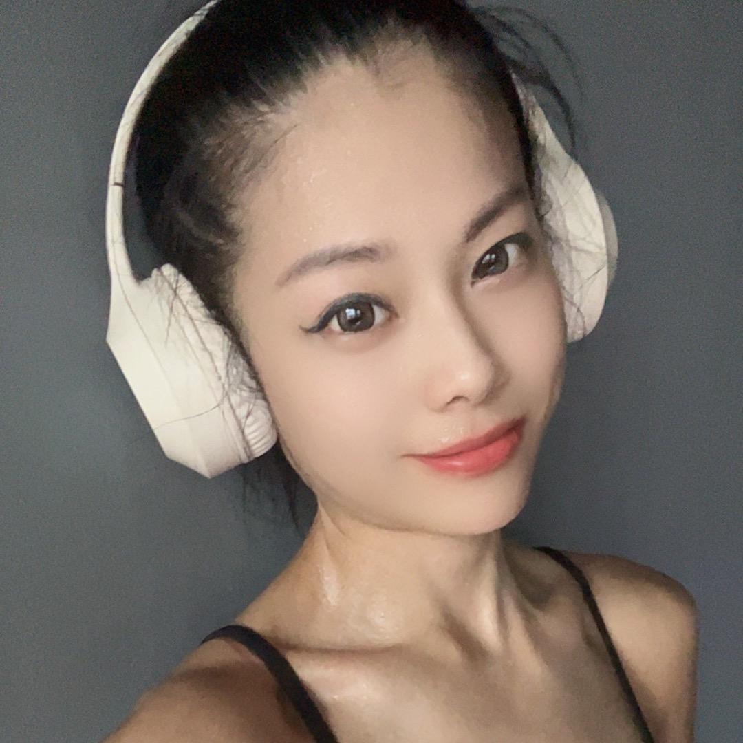 爱运动的黑妞