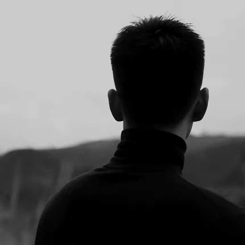 小秉
