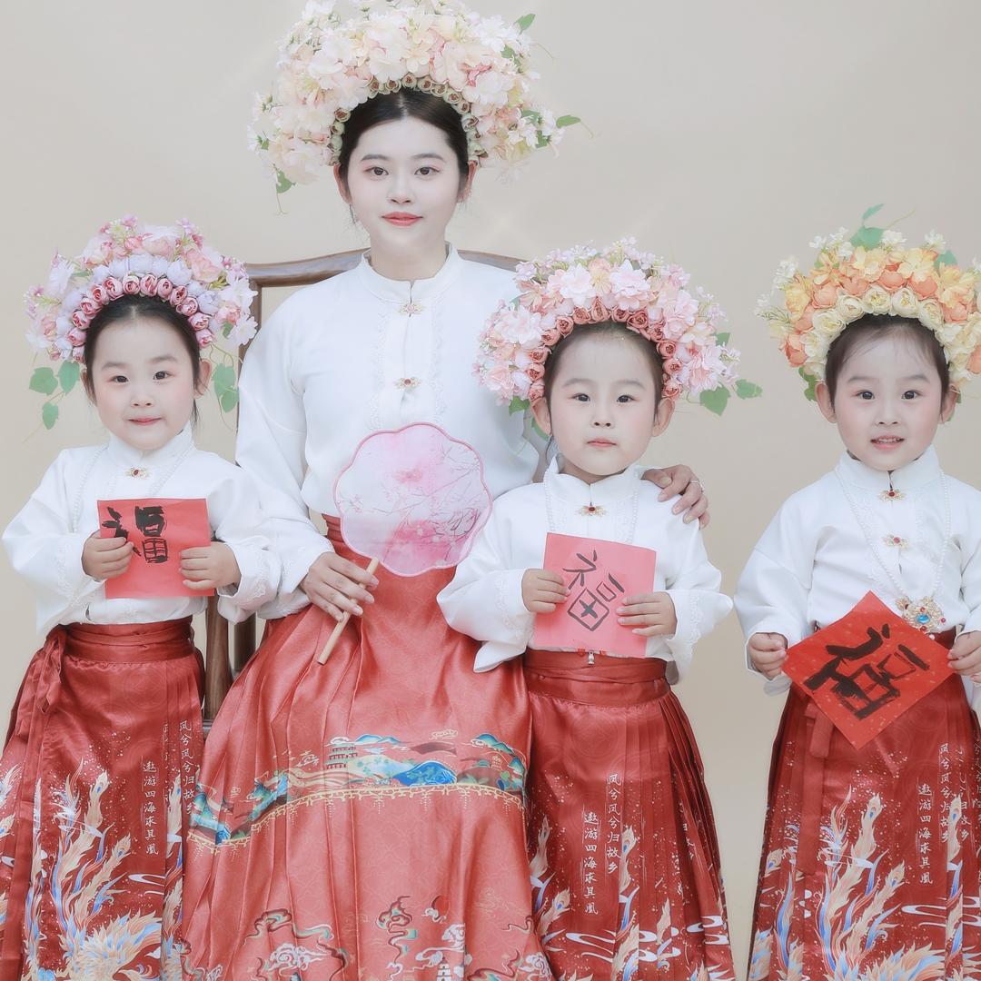 三胞胎妈妈舒然