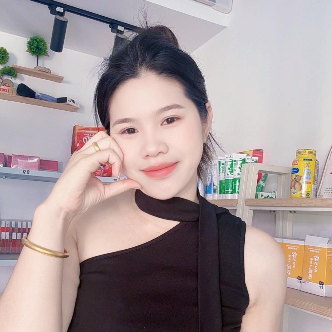 瑞丽市魅彩百货店