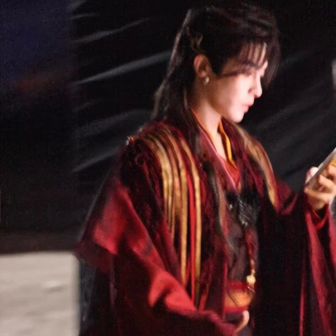 𝙇𝙞𝙣𝙜𝙎𝙝𝙞