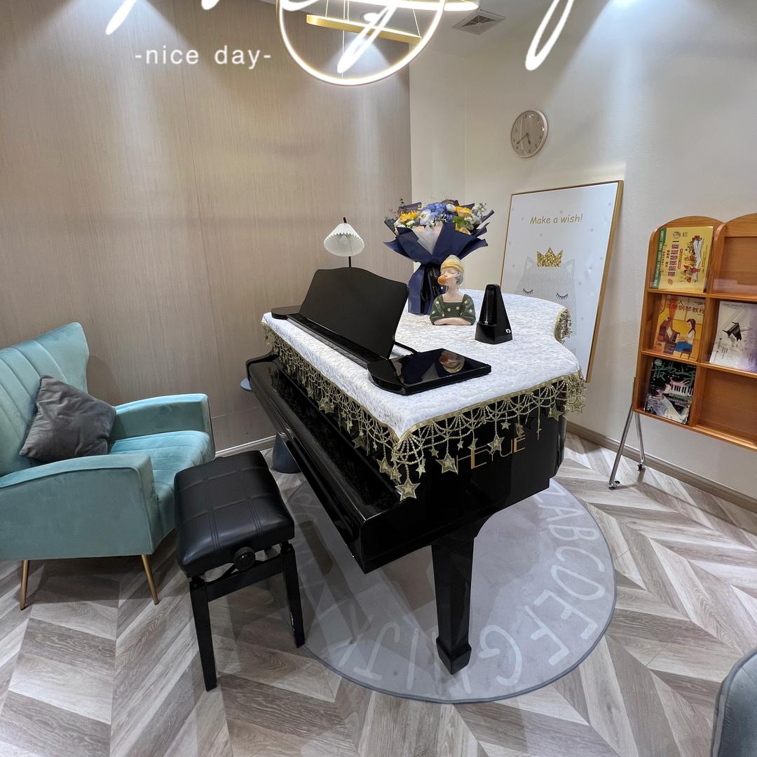 青岛和乐琴行卡瓦依中心