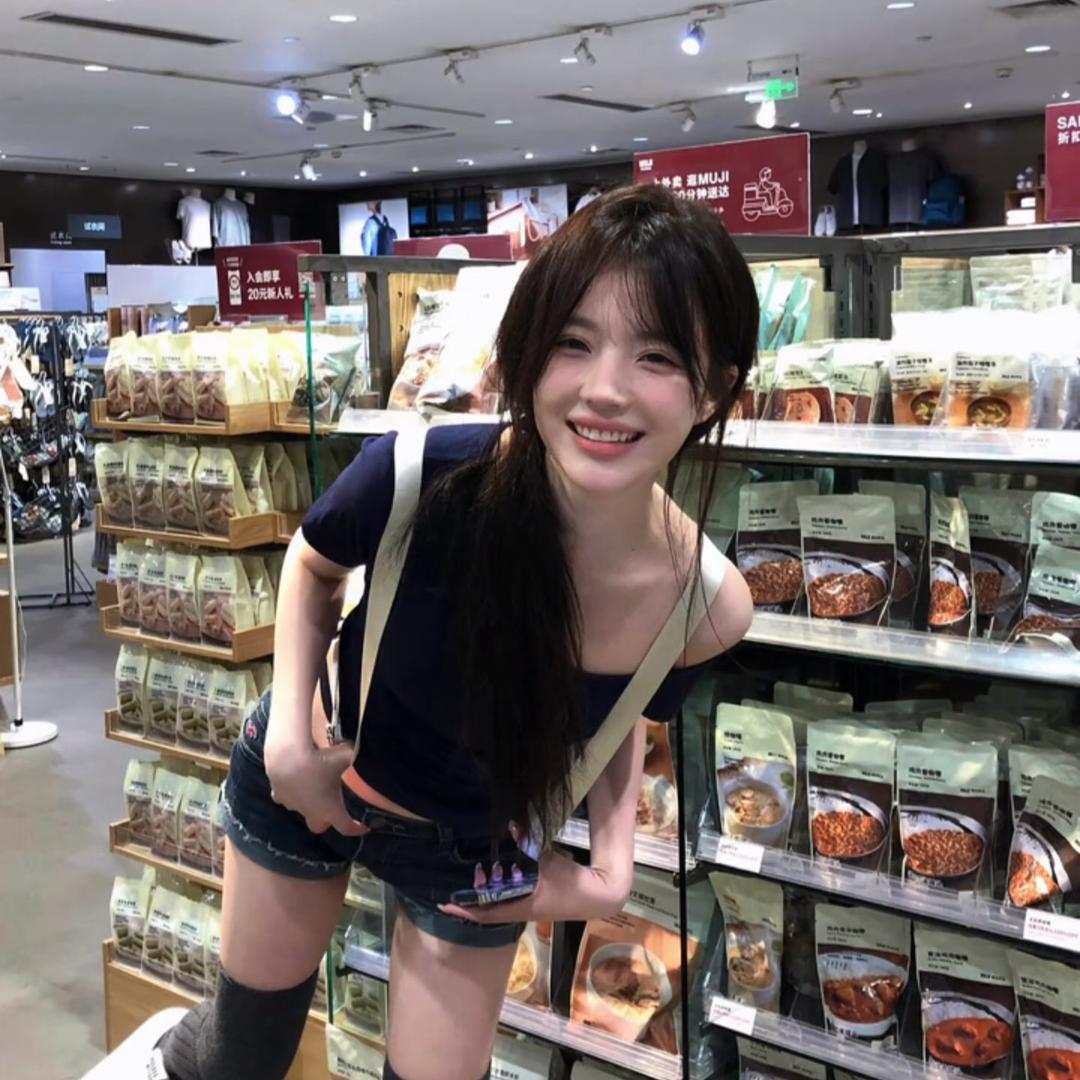 阿文宝藏衣铺