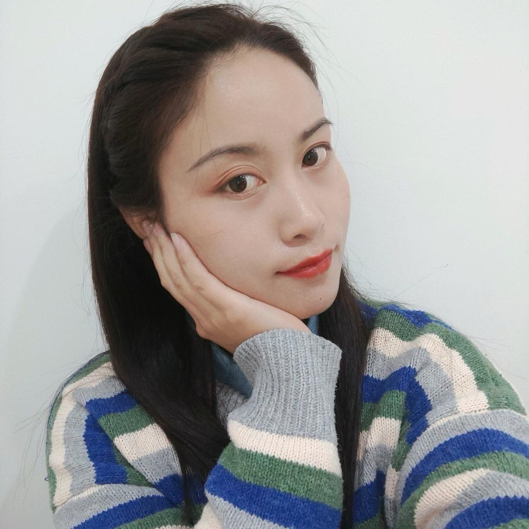 秋秋小李子